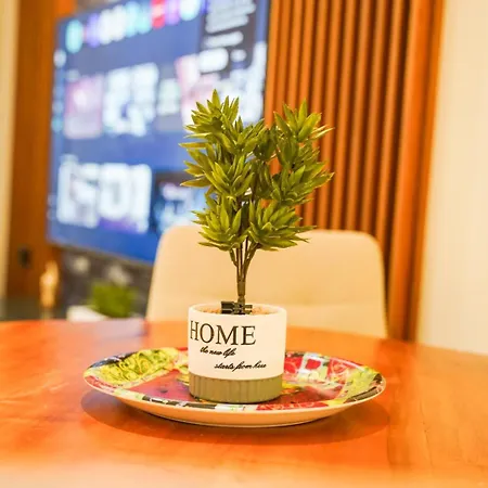 Cuzi House Apartment Librazhet
