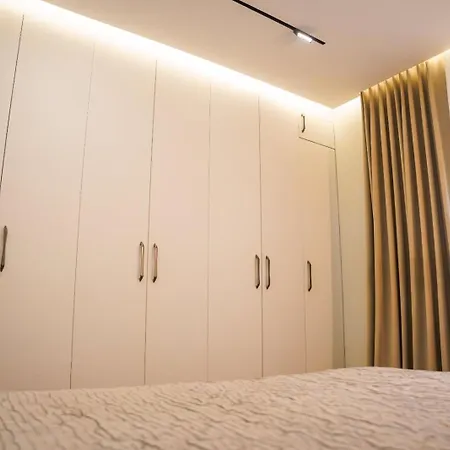 Apartment Cuzi House